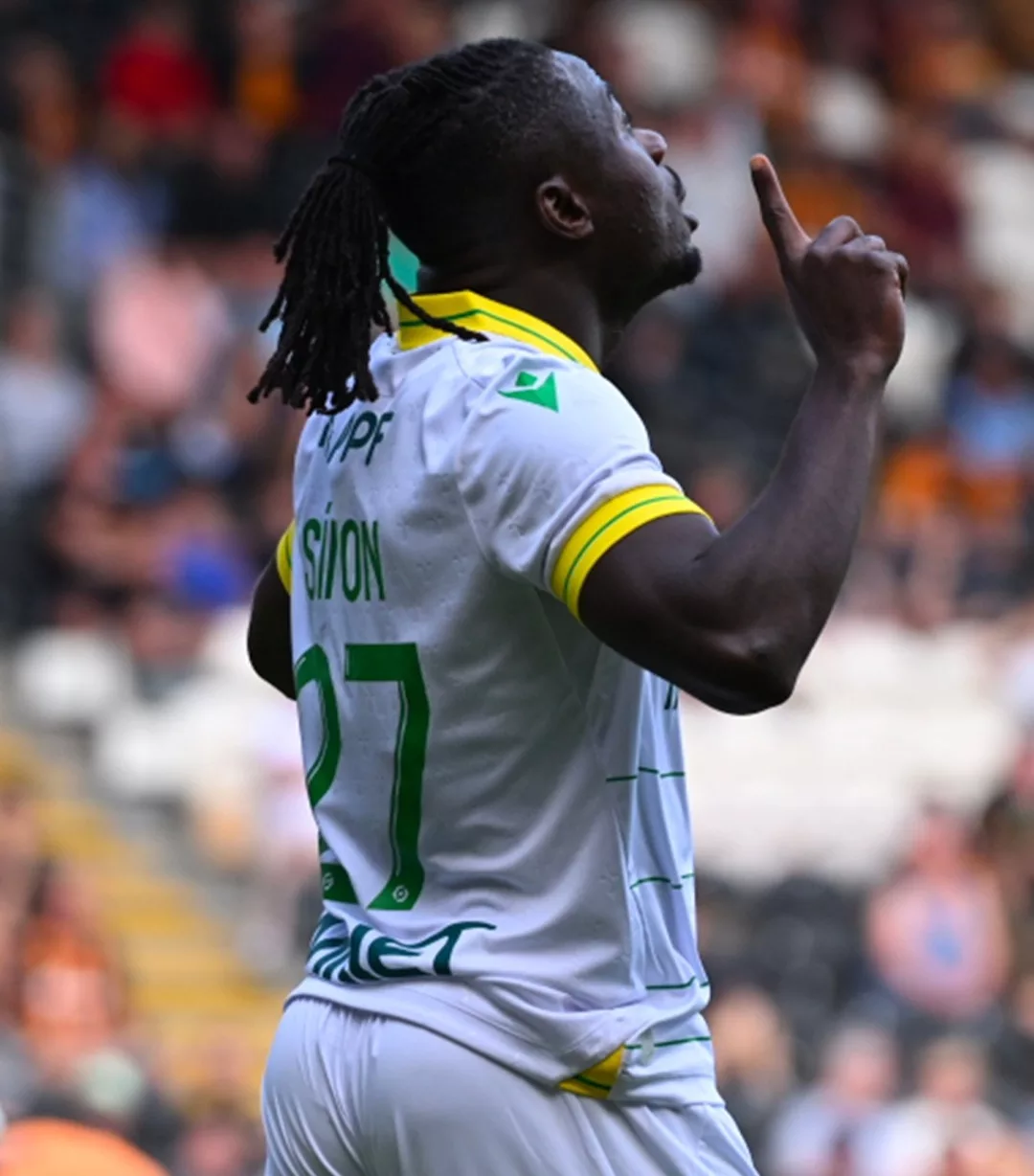 Moses Simon assists twice and also scores for Nantes FC
