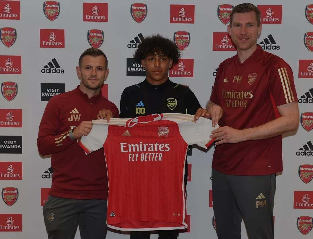 Cam'ron Ismail joins Arsenal's first team in training.